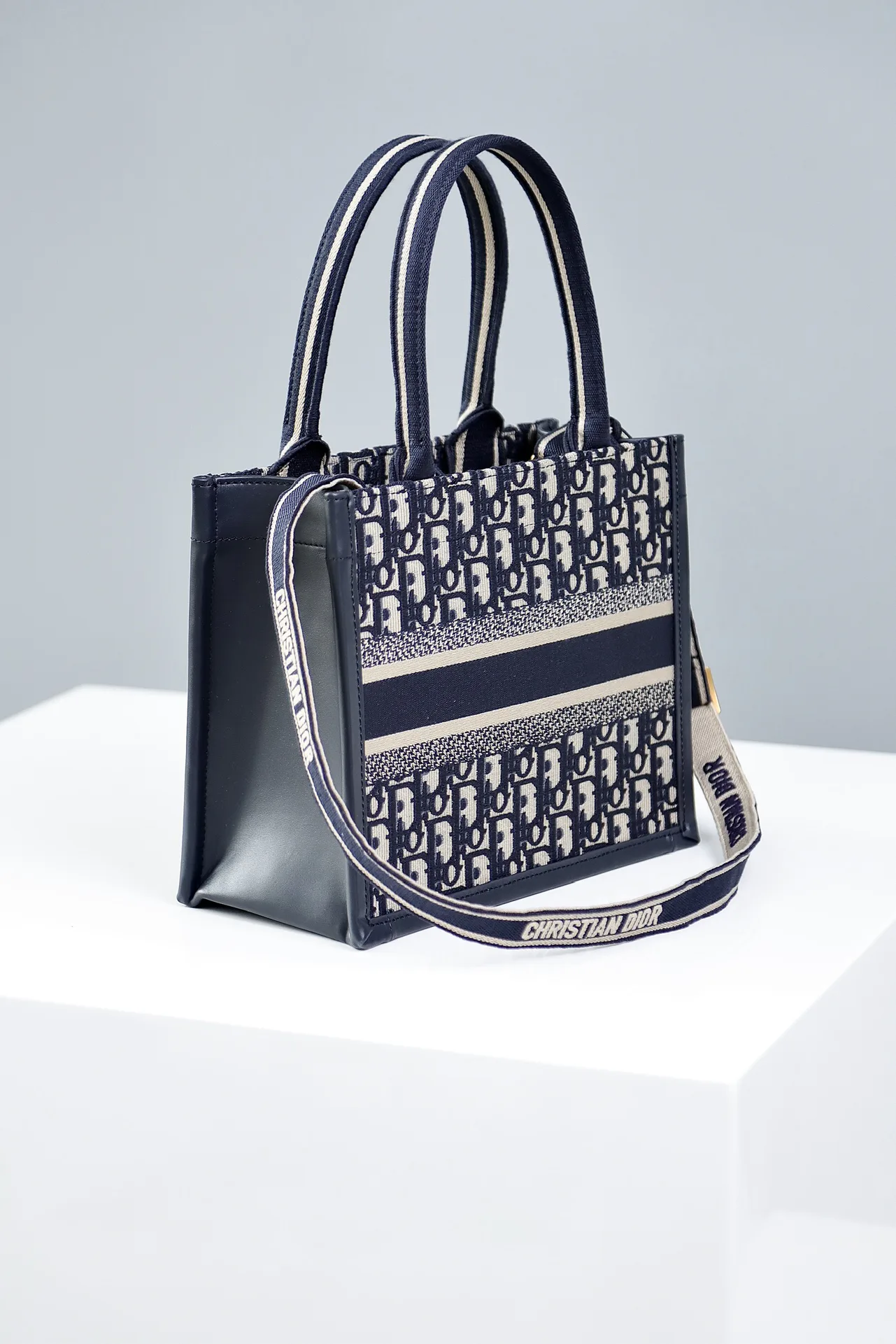 Классические Сумки Женские Christian Dior 11564966