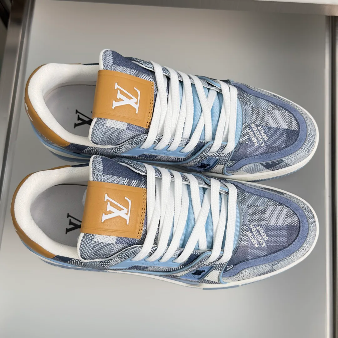 Кроссовки Женские Louis Vuitton 17415480