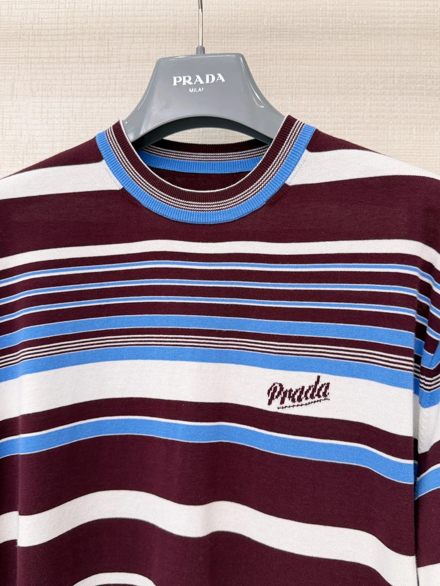 Футболки Женские Prada 11670649