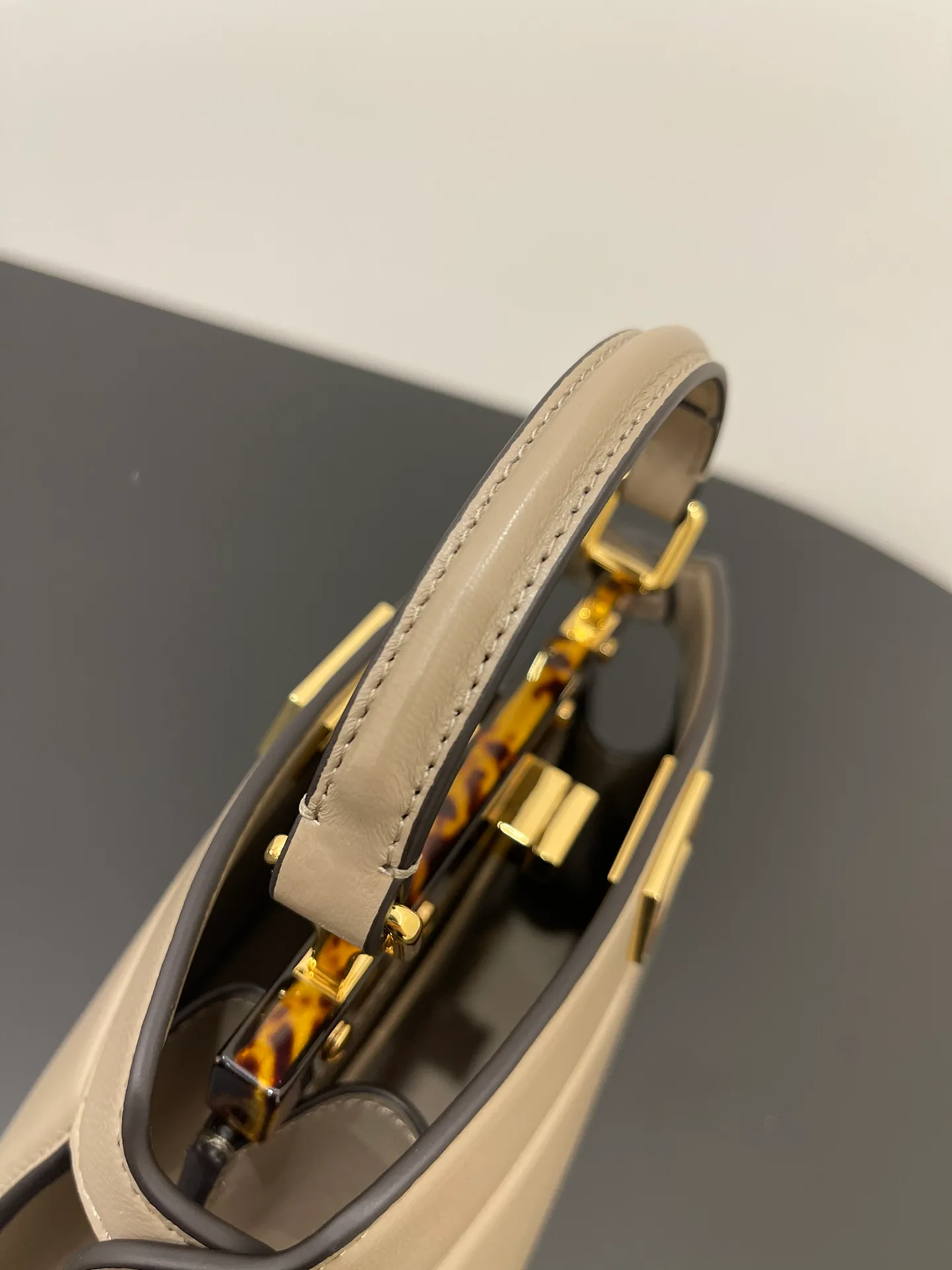 Классические Сумки Женские Fendi 13234491