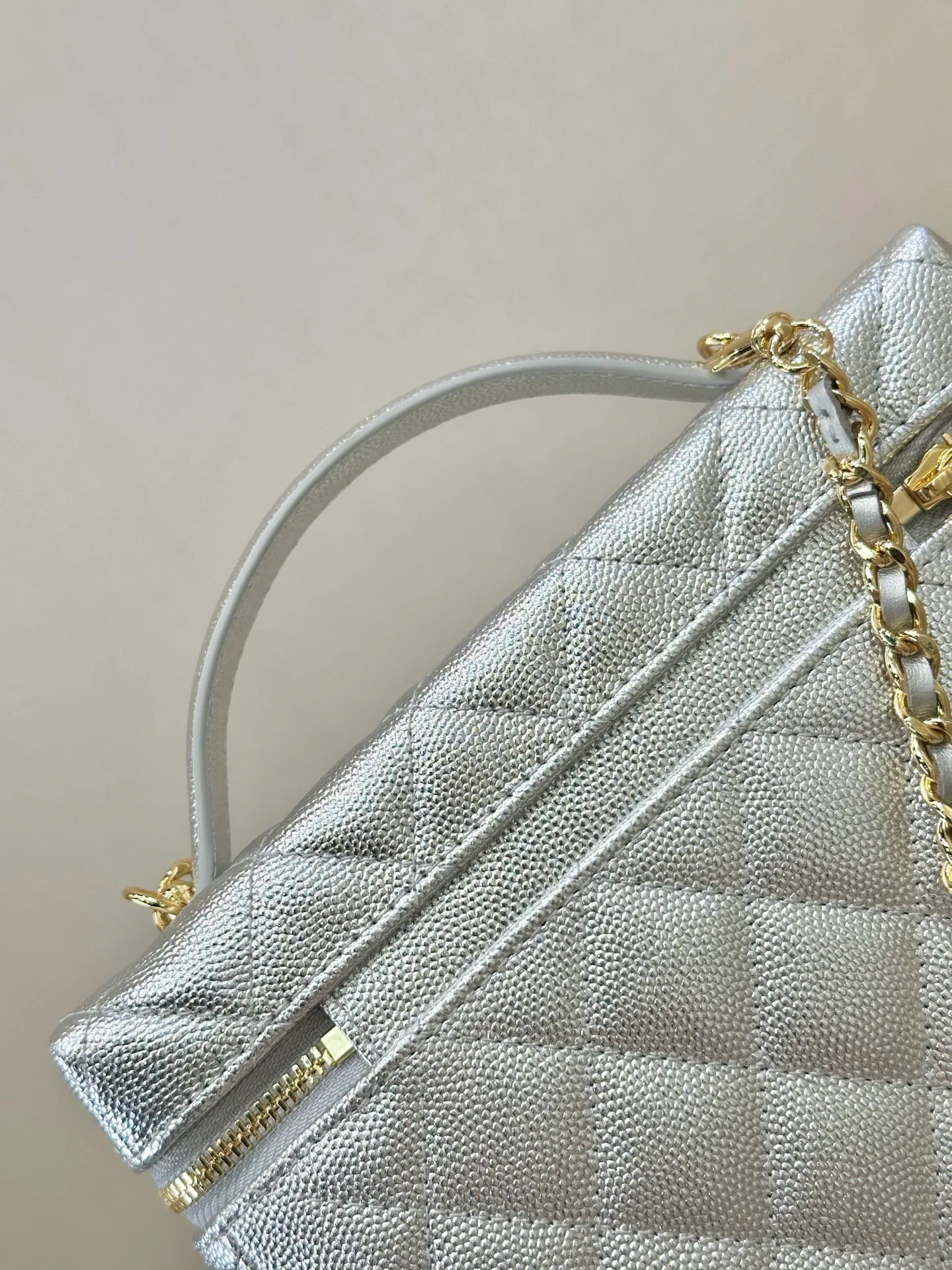 Классические Сумки Женские Chanel 17376213