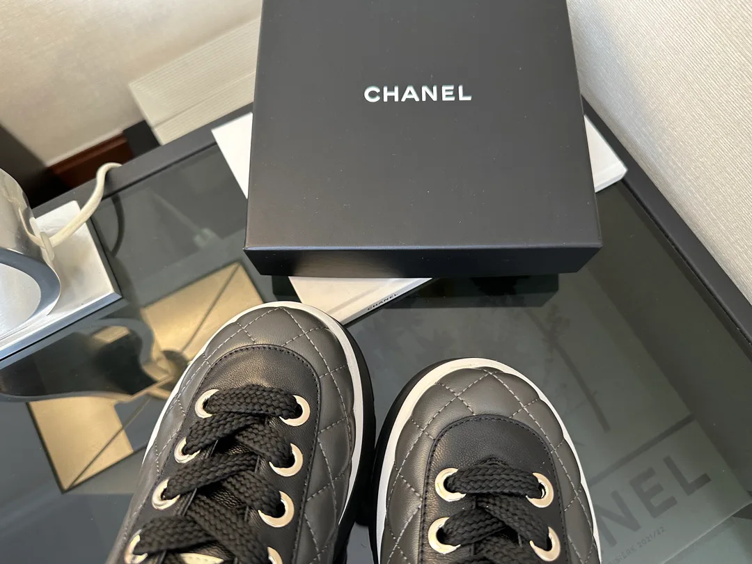 Кроссовки Женские Chanel 11056210
