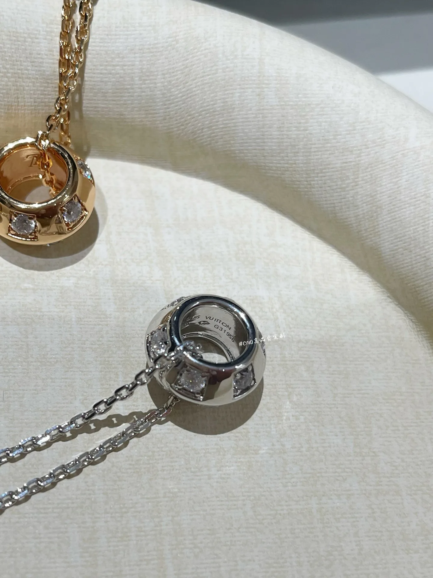 Бижутерия Louis Vuitton 17819343