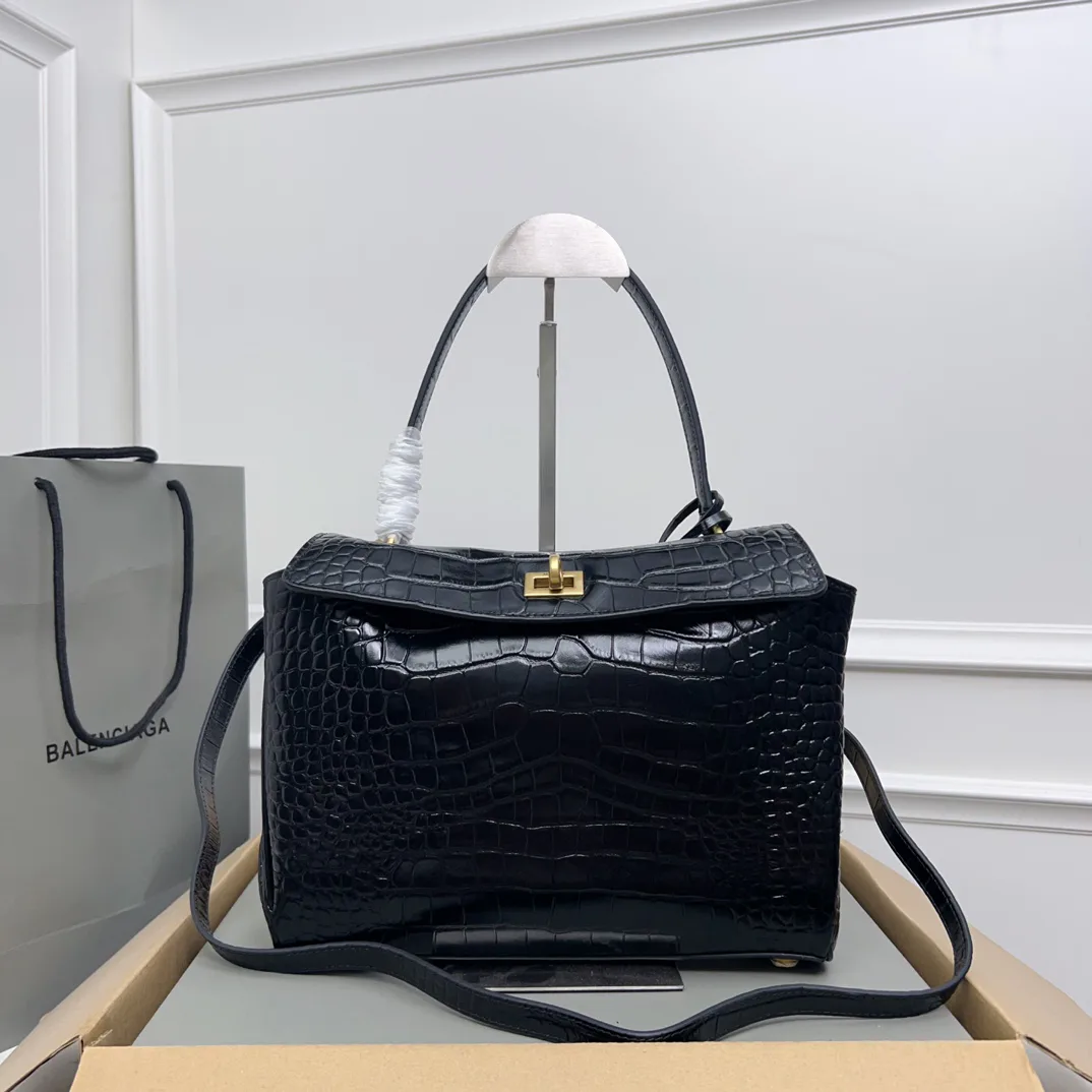 Классические Сумки Женские Balenciaga 11872217
