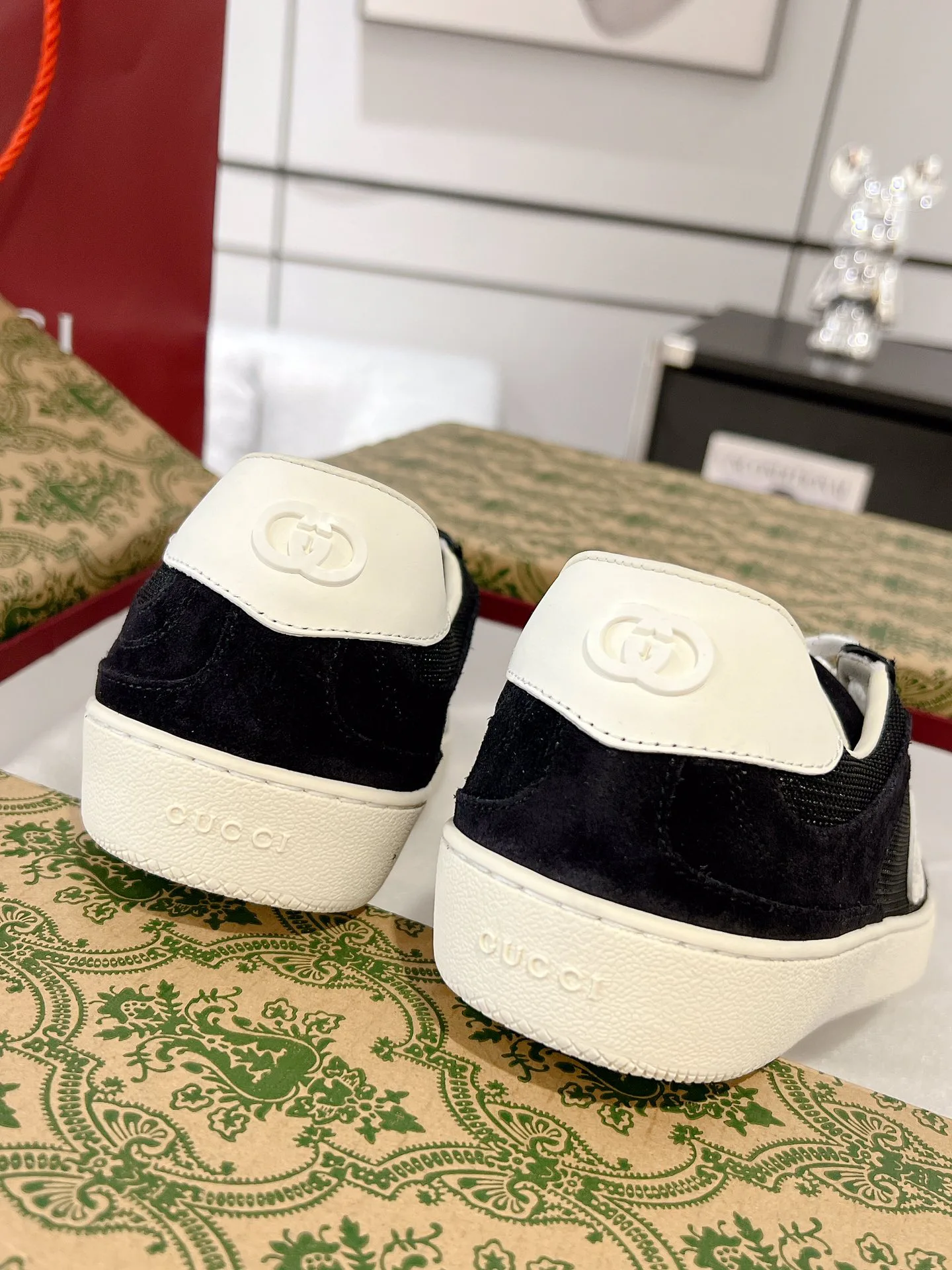 Кроссовки Женские Gucci 1827499