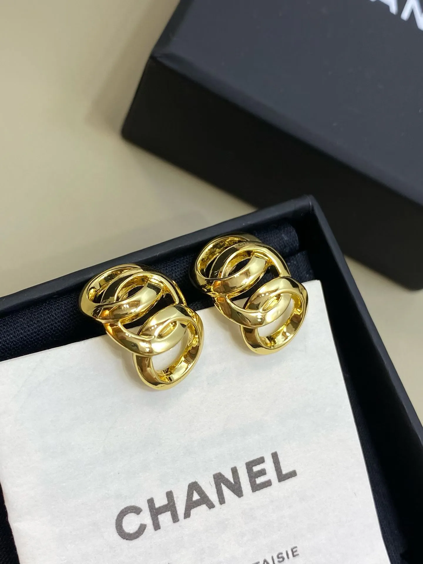 Бижутерия Chanel 18351204