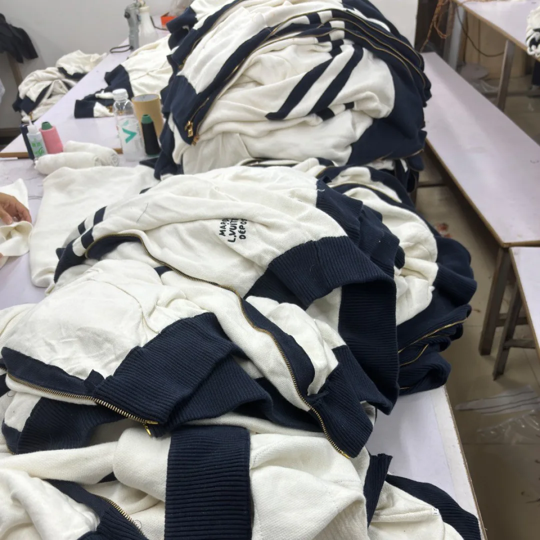 Джемперы И Свитеры Женские Louis Vuitton 112438