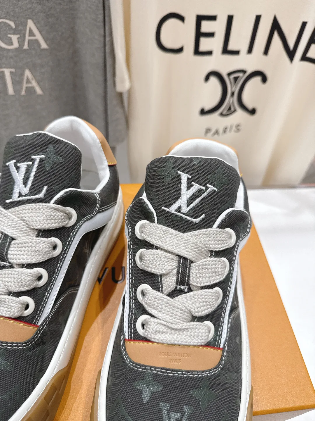 Кроссовки Женские Louis Vuitton 5020376
