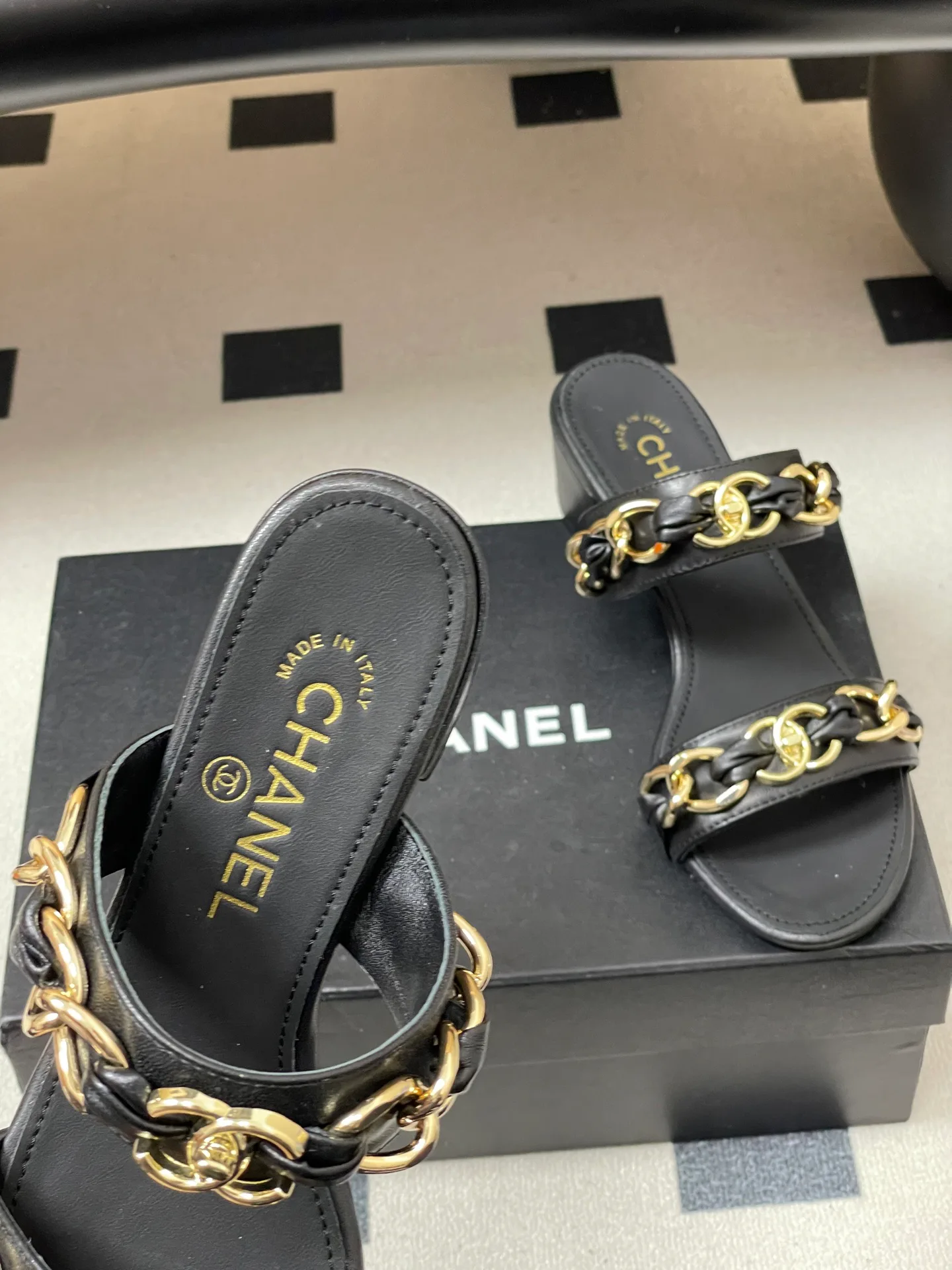 Босоножки Женские Chanel 12810839