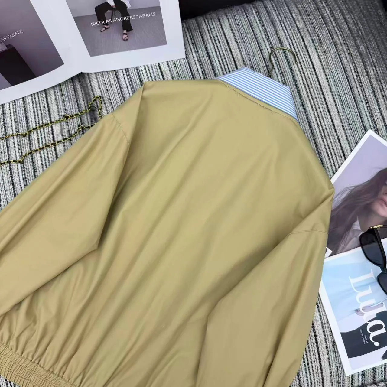 Куртки И Пуховики Женские Miu Miu 10777562