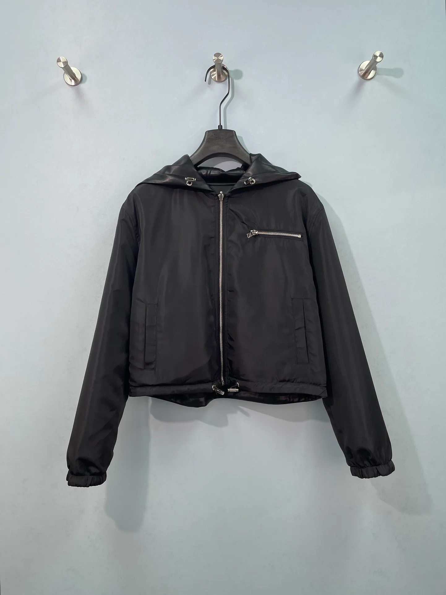 Куртки И Пуховики Женские Prada 17943331