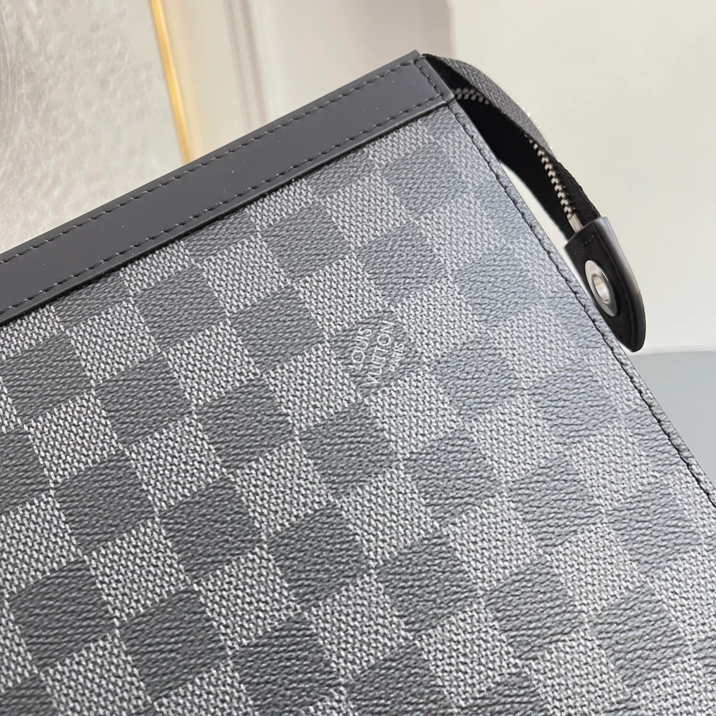Клатчи Женские Louis Vuitton 11668943