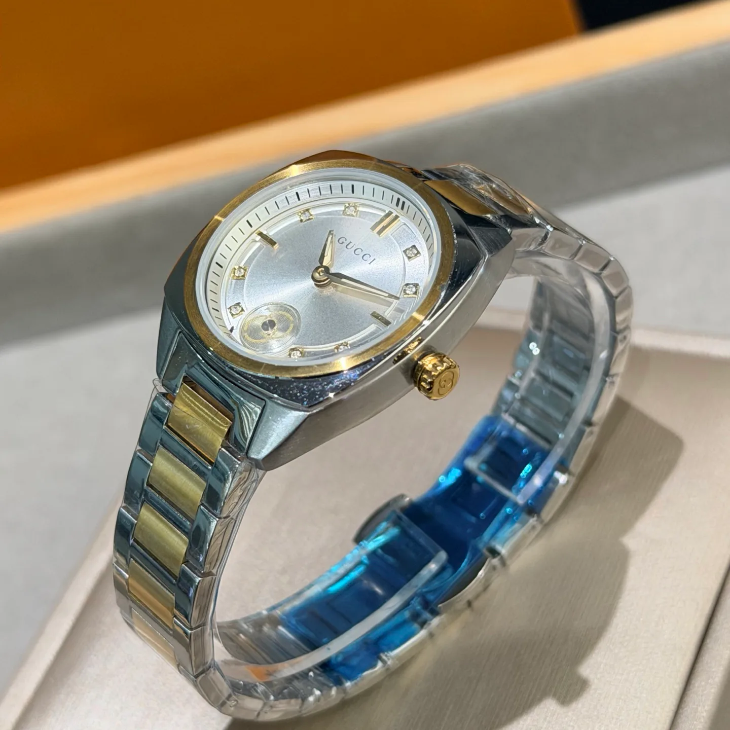 Часы Женские Gucci 18362060