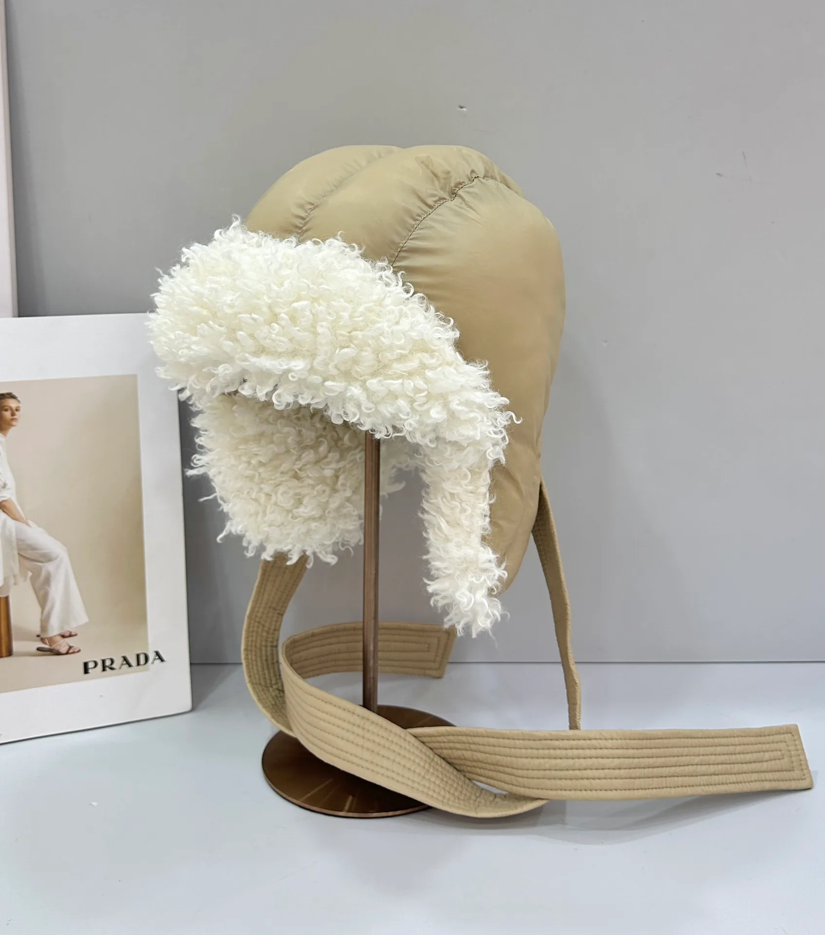 Головные Уборы Prada 11532