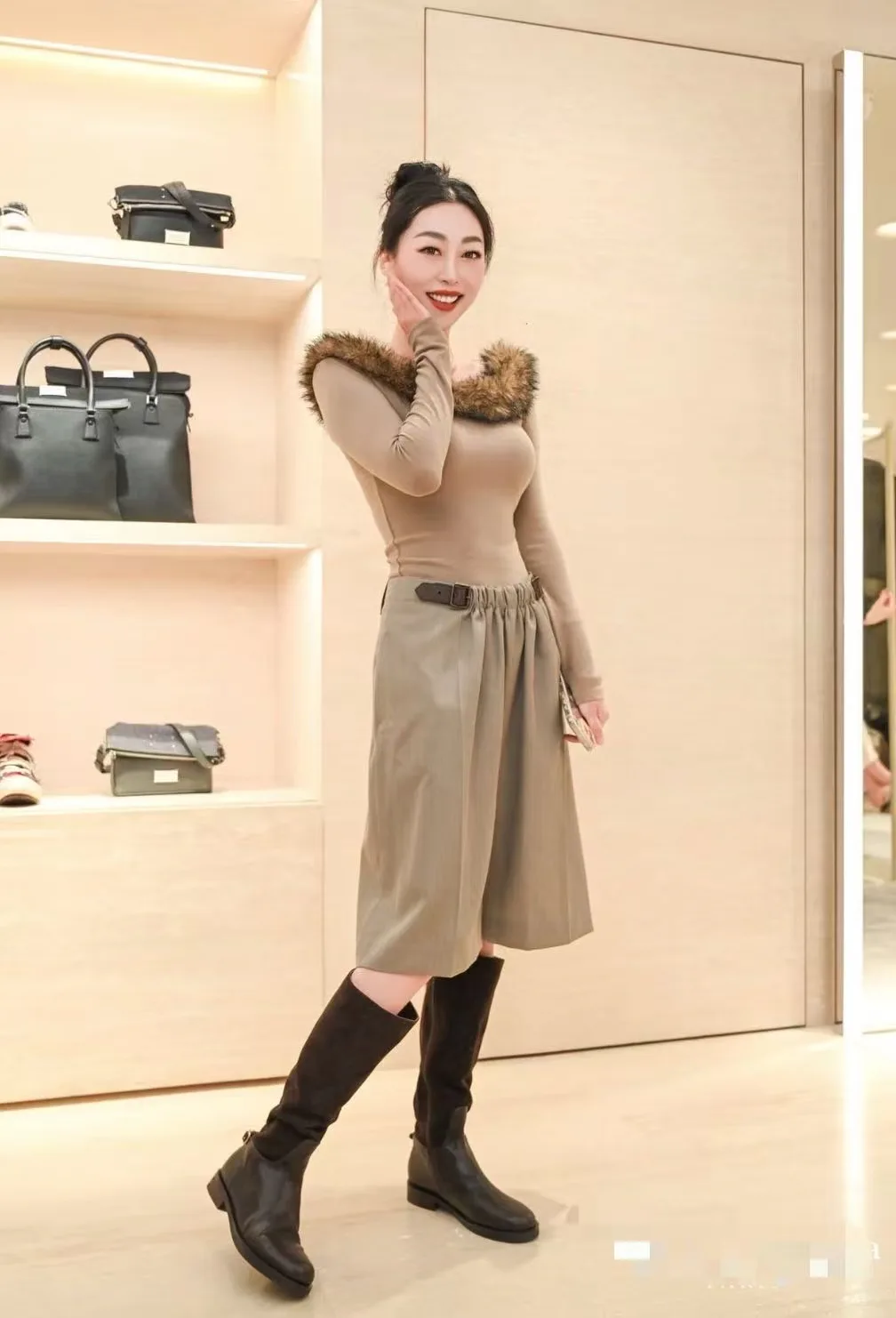 Шорты Женские Loewe 10690796