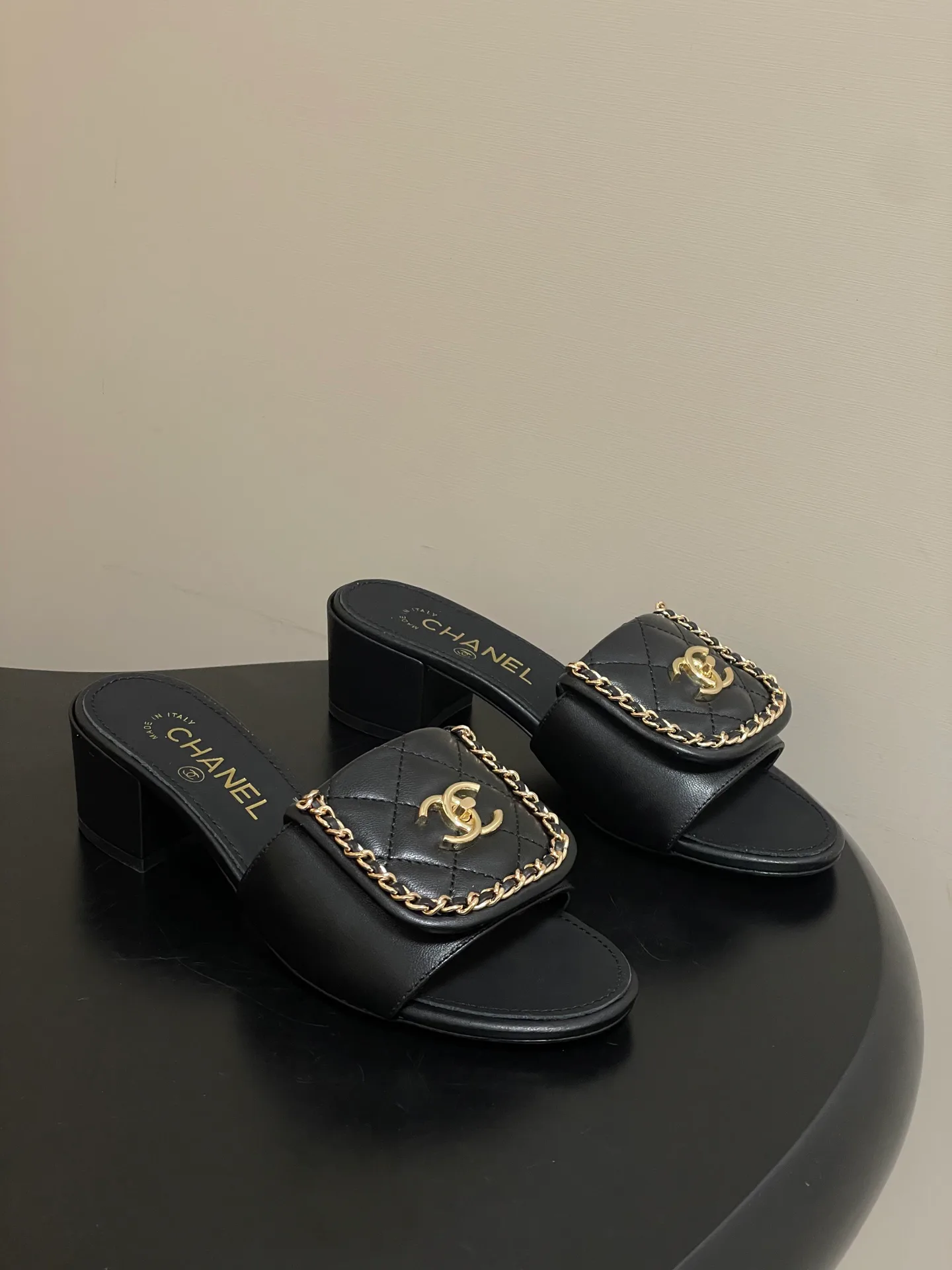 Туфли Женские Chanel 1408229