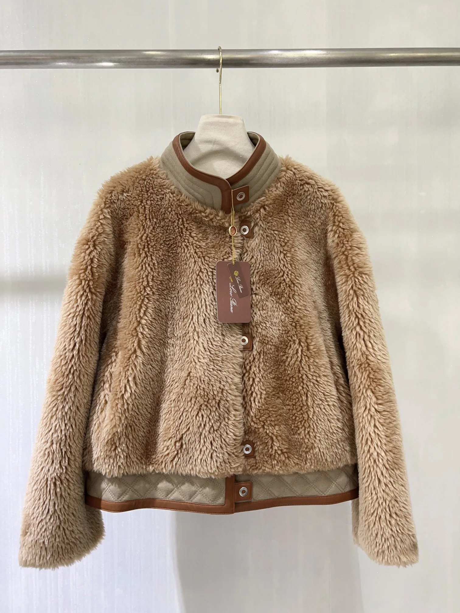 Кожаные Куртки И Дублёнки Женские Loro Piana 1982289