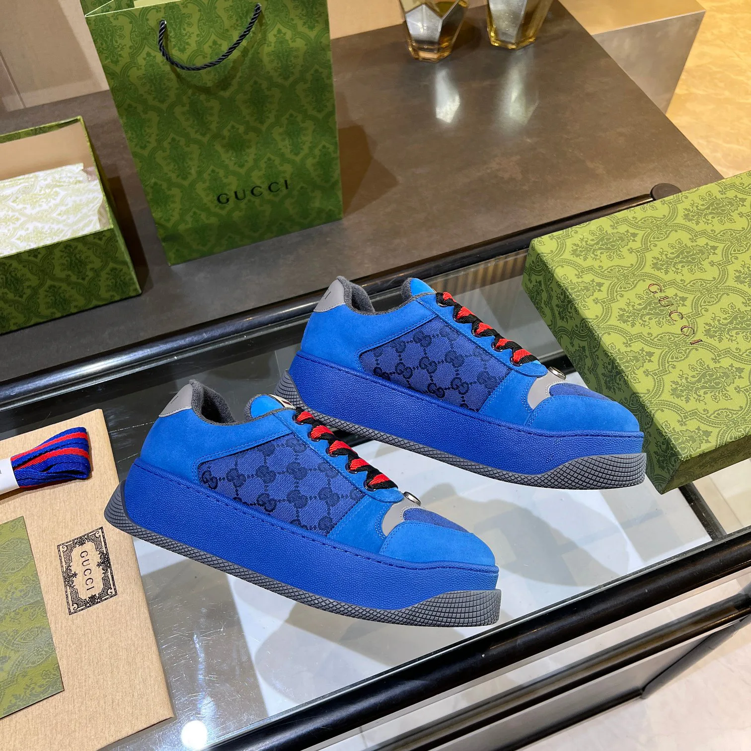 Кроссовки Женские Gucci 17955440