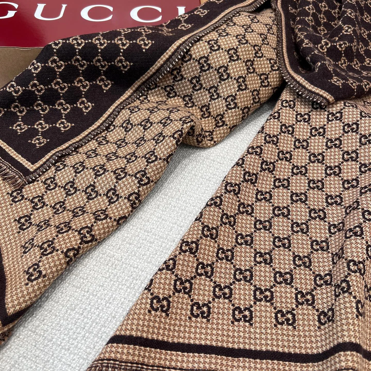 Шарфы Gucci 17992019