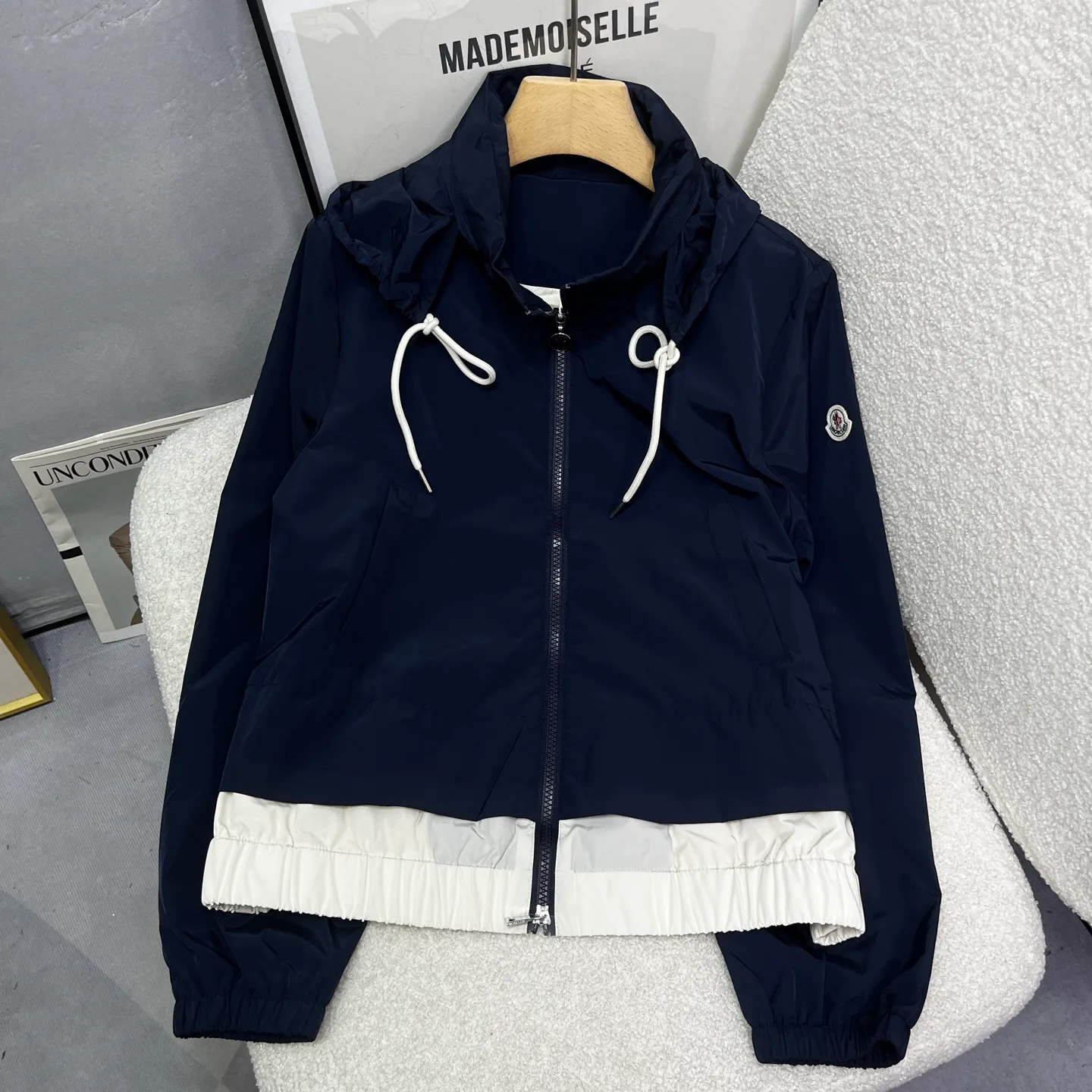 Куртки И Пуховики Женские Moncler 2988824