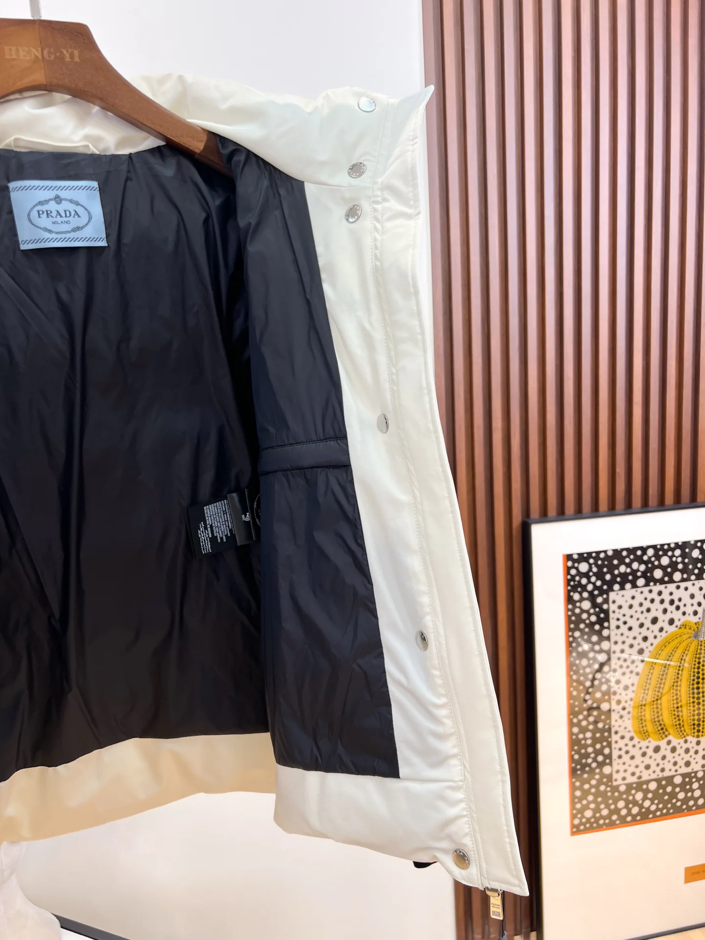 Куртки И Пуховики Женские Prada 18228710
