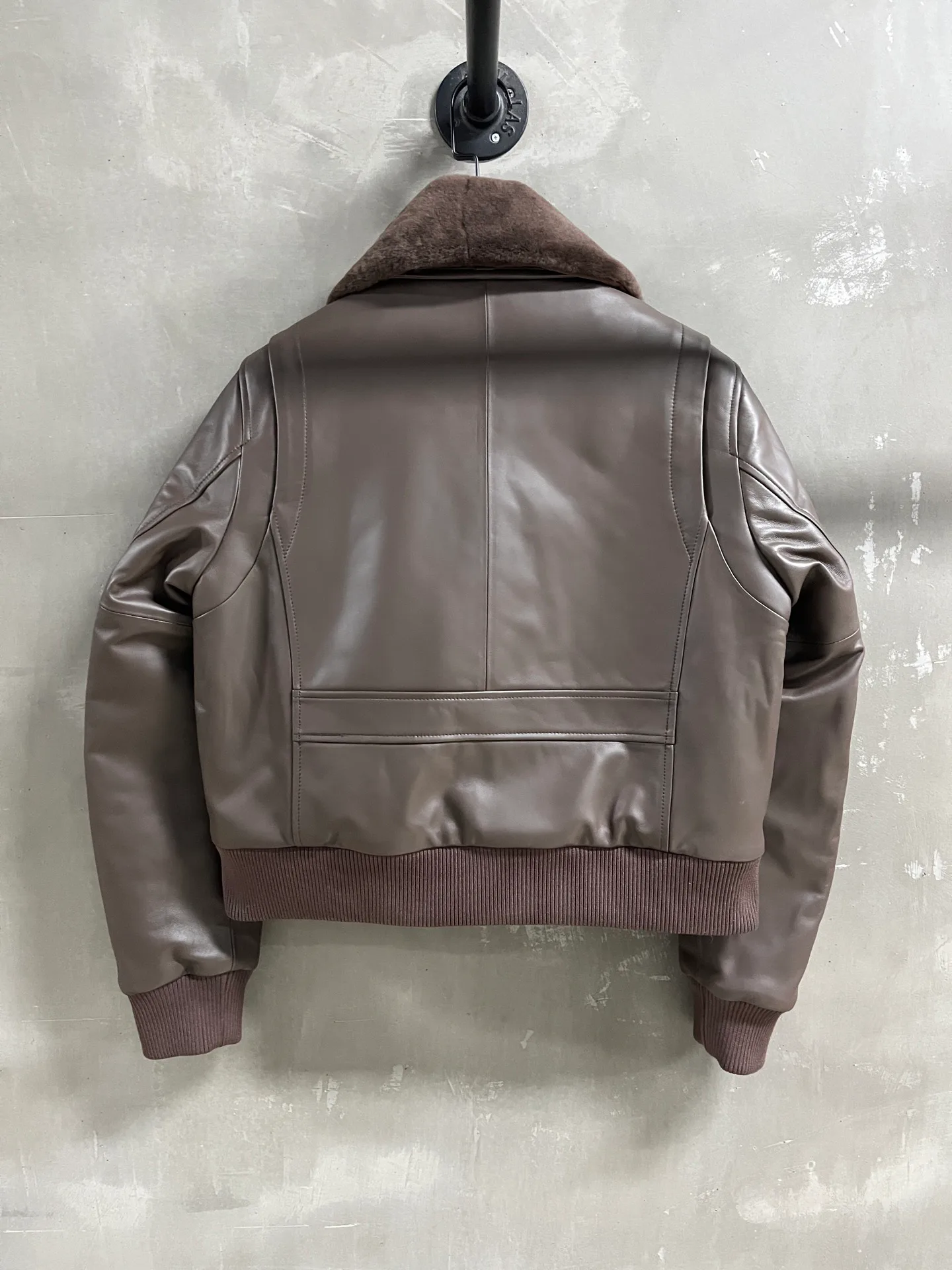 Кожаные Куртки И Дублёнки Женские Celine 460799