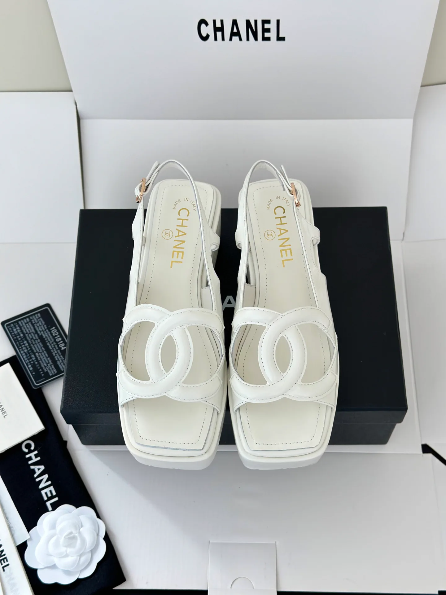 Босоножки Женские Chanel 18143038