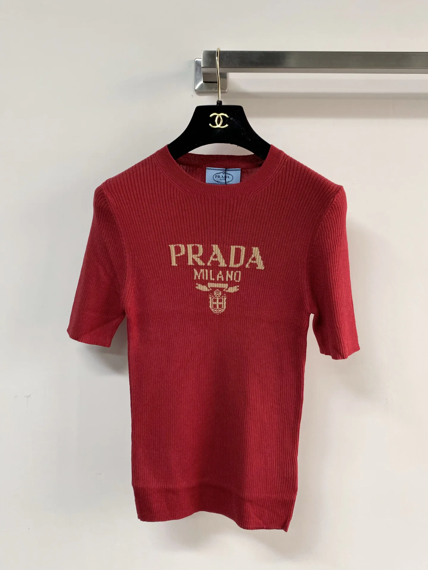 Футболки Женские Prada 11946190