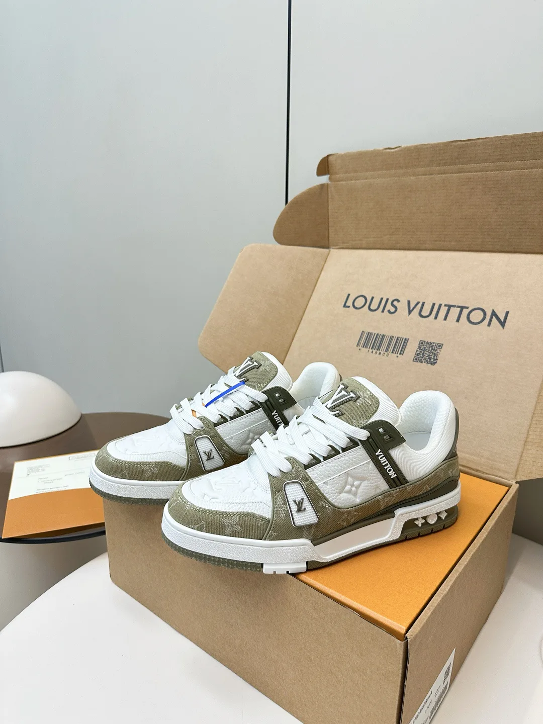 Кроссовки Женские Louis Vuitton 11778734