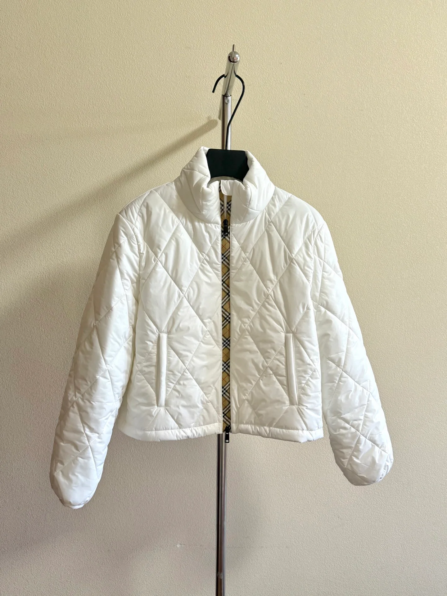 Куртки И Пуховики Женские Burberry 18518525