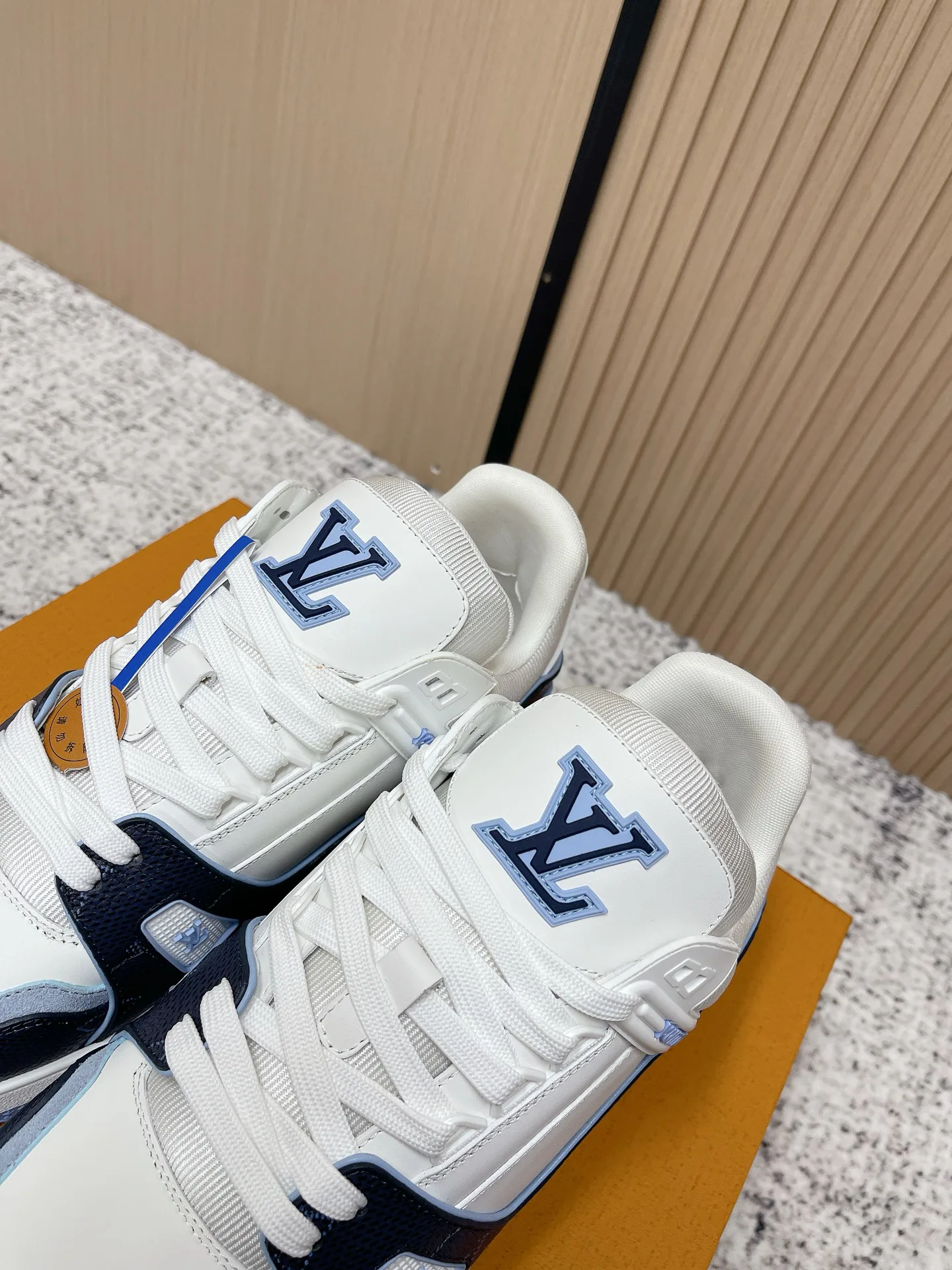 Кроссовки Женские Louis Vuitton 5737778