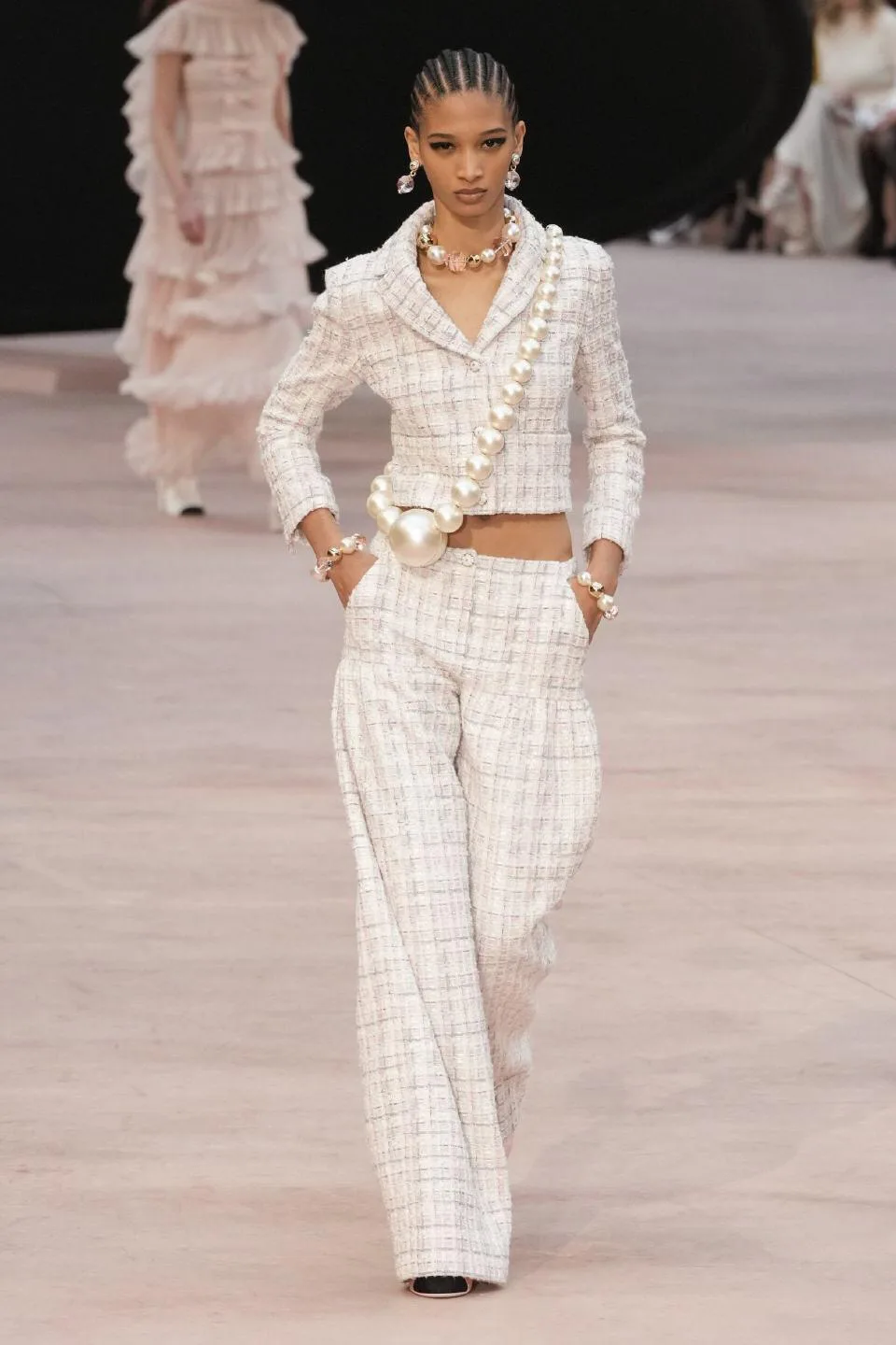 Костюмы Женские Chanel 1682375