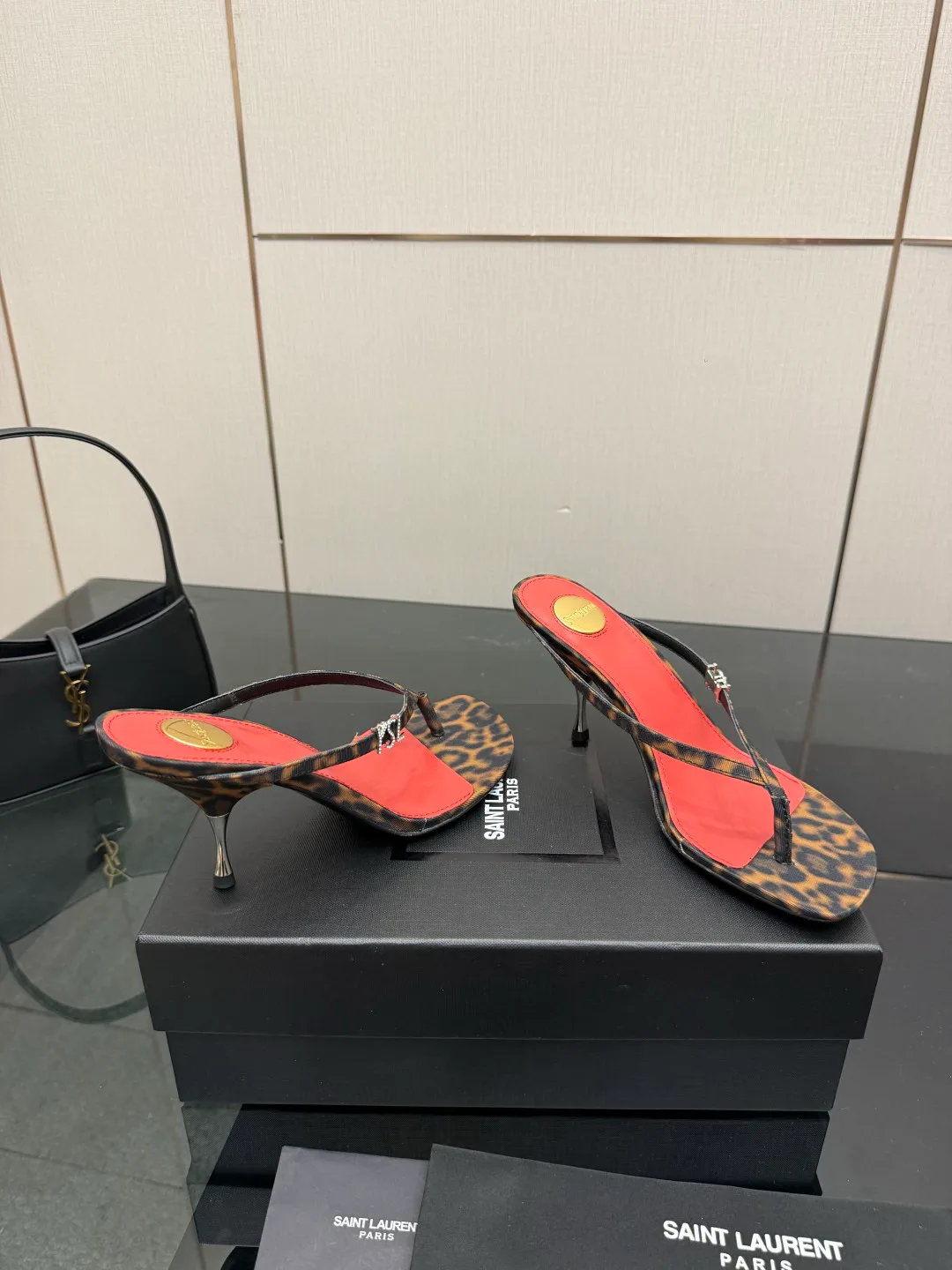 Сандалии Женские Saint Laurent 13164436