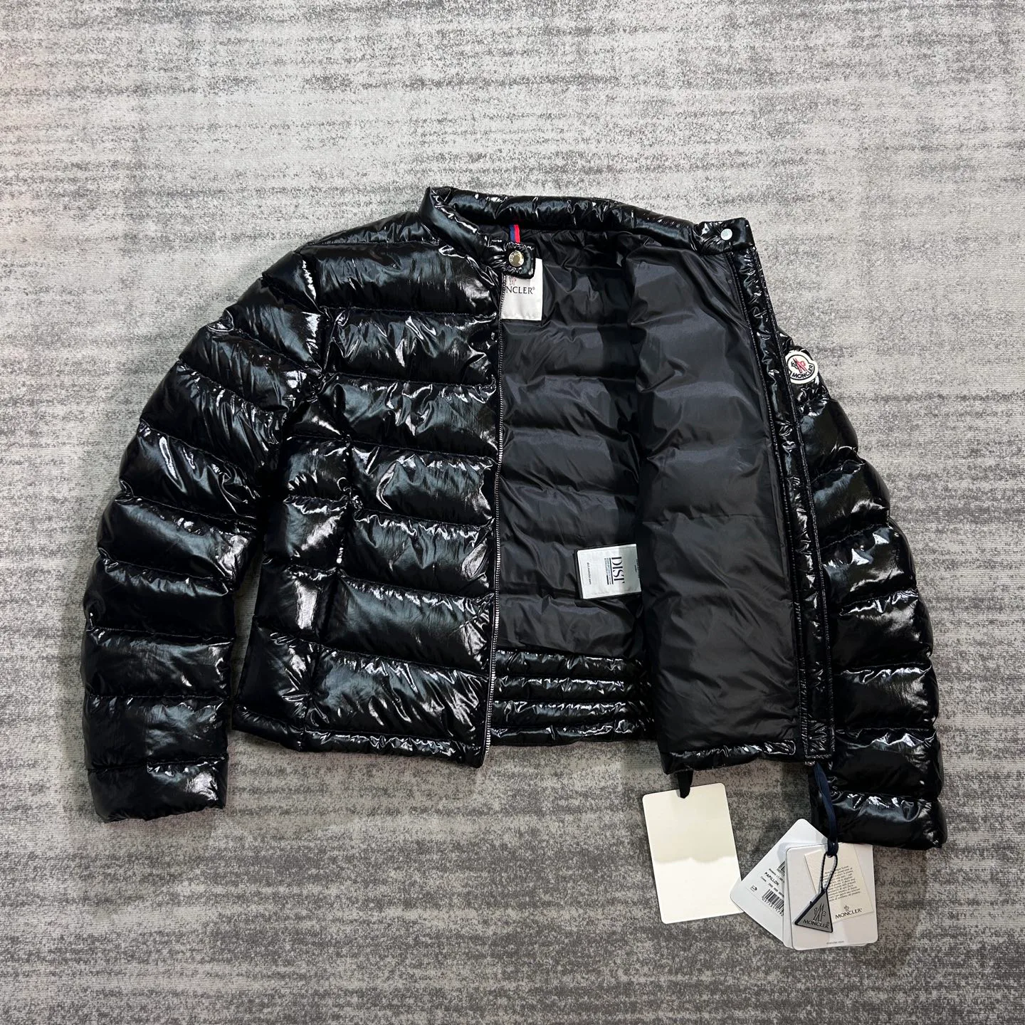 Куртки И Пуховики Женские Moncler 18766308