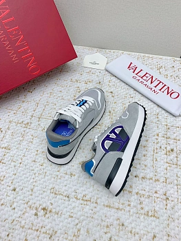 Кроссовки Женские Valentino 11070146