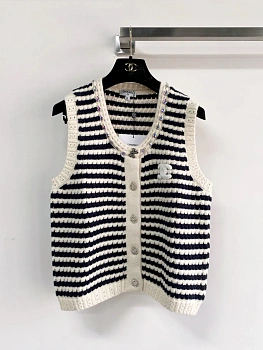 Жилеты Женские Chanel 11239657