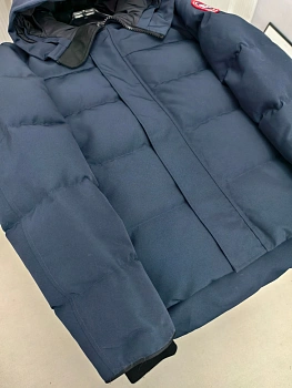 Куртки И Пуховики Женские Canada Goose 2162151