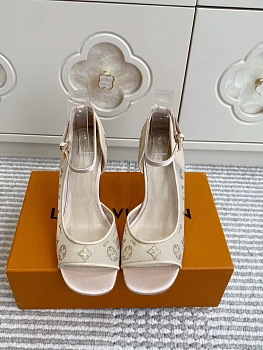 Босоножки Женские Louis Vuitton 12779845