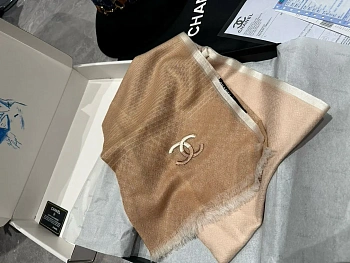Шарфы Chanel 5425