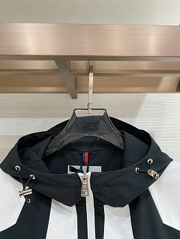 Куртки И Пуховики Мужские Moncler 11392181