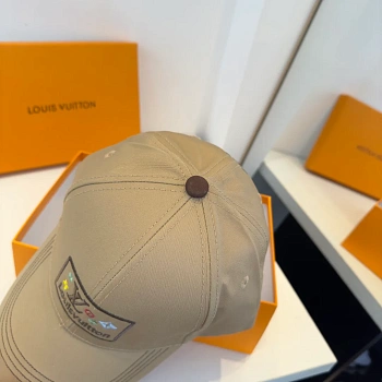 Головные Уборы Louis Vuitton 11416649