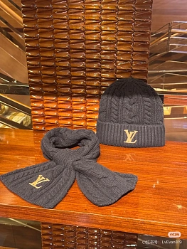 Шарфы Louis Vuitton 808634