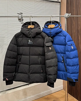 Куртки И Пуховики Мужские Moncler 4963724