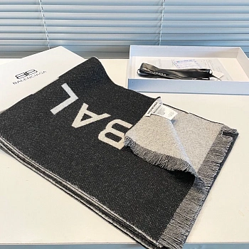 Шарфы Balenciaga 588318