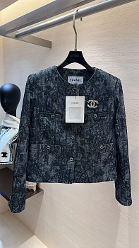 Куртки И Пуховики Женские Chanel 3042925