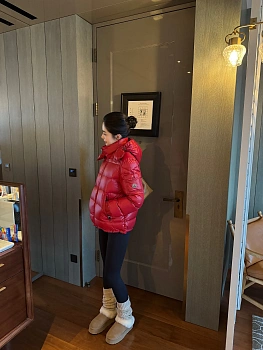 Куртки И Пуховики Женские Moncler 3354420