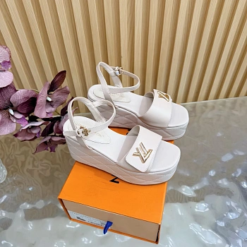 Босоножки Женские Louis Vuitton 11870032