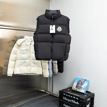 Жилеты Женские Moncler 1741337