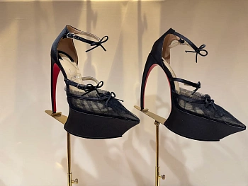 Туфли Женские Christian Louboutin 4743755