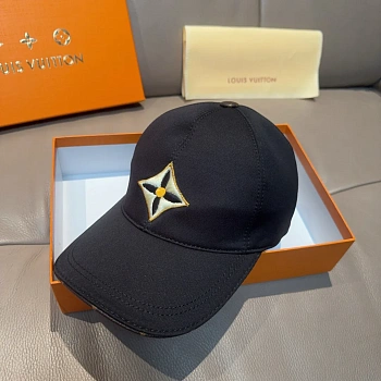 Головные Уборы Louis Vuitton 11529585
